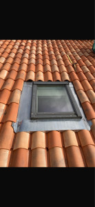 Photo de galerie - Entourage de velux en zinc 