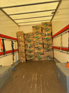 Photo de galerie - J’ai chargé un camion pour un client 