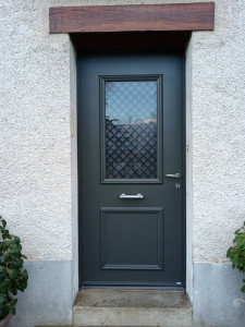 Photo de galerie -  porte d'entree en rénovation avec dépose totale de l'ancien cadre