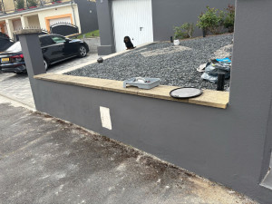 Photo de galerie - Ouverture des fissures+ Rebouchage au ciment+ Ponçage et préparation du support+Mise en peinture pour une finition uniforme