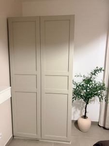 Photo de galerie - Montage du dressing IKEA