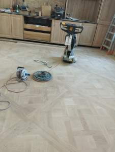 Photo de galerie - Ponçage et pose de différent type de sol 