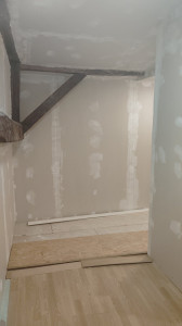 Photo de galerie - Aménagement des combles, Plâtrerie sèche , avec plafond mansardé.