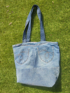 Photo de galerie - Vent sac caba en jean 