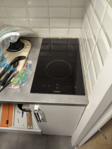 Photo de galerie - Installation d'un four et une plaque électrique 