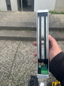 Photo de galerie - Remplacement électro-aimant hs … contrôle d’accès 