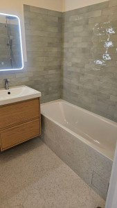 Photo de galerie - Carrelage et sanitaires
