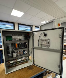 Photo de galerie - Armoire électrique industriel 