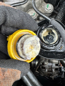 Photo de galerie - Contrôles problème de condensation moteur sur certains modèles de véhicules pas forcément un joint de culasse 