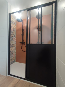 Photo de galerie - Rénovation d'une salle de bain (placo, plomberie, electricité, carrelage)