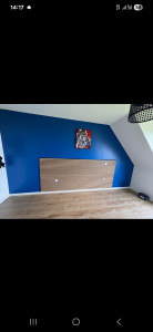 Photo de galerie - Peinture de mur et colle d tette lit