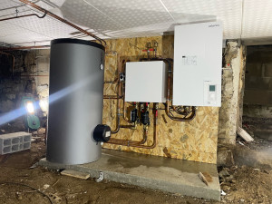 Photo de galerie - Pose d’une pompe à chaleur en rénovation 