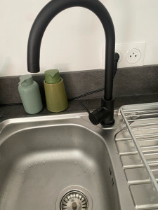 Photo de galerie - Pose de robinet évier