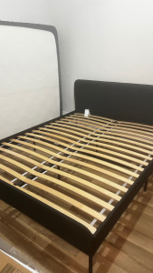 Photo de galerie - Cadre lit avec sommier 