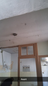 Photo de galerie - Démolition salle de bains complète 