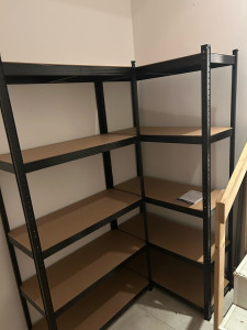 Photo de galerie - étagères 