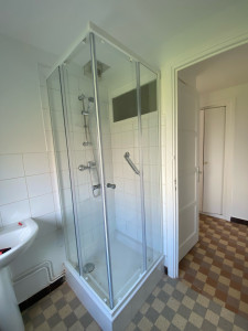 Photo de galerie - Remplacement paroi de douche 