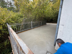 Photo de galerie - Dalle sur mesure avec pose du carrelage 