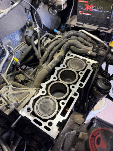 Photo de galerie - Remplacement joint de culasse moteur TU PSA
