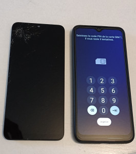Photo de galerie - Motorola E13 - Remplacement écran brisé.