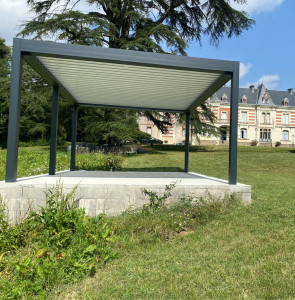 Photo de galerie - Pose pergola bioclimatique 