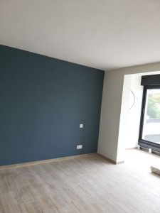 Photo de galerie - Mise en peinture d'une chambre dans cette villa neuve. 