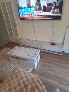 Photo de galerie -  table basse + meuble tv 