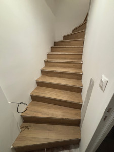 Photo de galerie - Marché refait à neuf sens contre marche