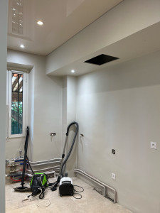 Photo de galerie - Enduit, ponçage et peinture 