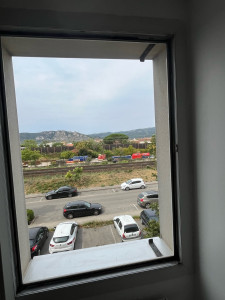 Photo de galerie - Bonjour, je propose des moustiquaires la pose plus fourniture 20euro la fenêtre pour des fenêtres standard merci 