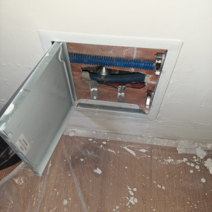 Photo de galerie - Fabrication de trappe de service 