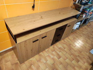 Photo de galerie - Buffet 3 portes 3 tiroirs 