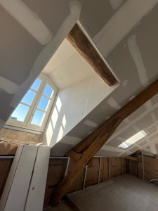 Photo de galerie - Habillage d’une lucarne 