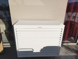 Photo de galerie - Installation d'un cache climatisation 