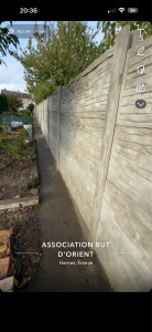 Photo de galerie - Arrachage d’ancienne clôture et pose de 50m de cloture béton 