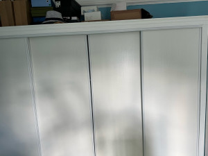 Photo de galerie - Réparation de la porte de cet armoire 