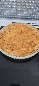 Photo de galerie - Préparation de repas - Quiche aux lardons.