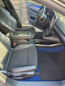 Photo de galerie - Nettoyage intérieur des tapis et sièges.