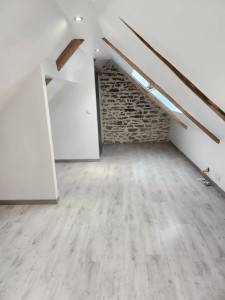 Photo de galerie - Aménagement de combles
Création d'un dressing 
Pose de sol