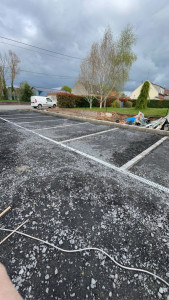Photo de galerie - Place de parking en pavé, pose de caniveau 