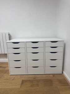 Photo de galerie - Montage caissons à tiroirs 