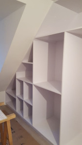 Photo de galerie - Dressing sur mesure en medium blanc a faire découpe sur place ??