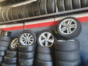 Photo de galerie - Réparation des pneus changement des pneus occasion et neuf 