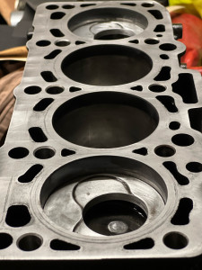 Photo de galerie - Ouverture bols de pistons 1.9 tdi