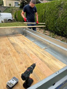 Photo de galerie - Réalisation d’un plancher pour une remorque 