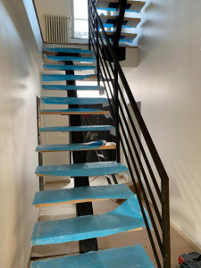 Photo de galerie - Escalier et garde décor intérieur