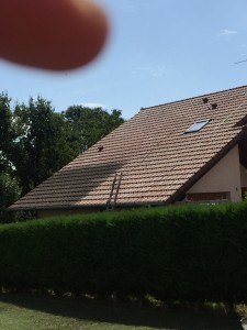 Photo de galerie - Nettoyage toiture avec protection hydrofuge