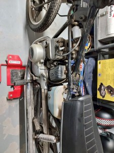 Photo de galerie - Restauration moto et reparation auto.
