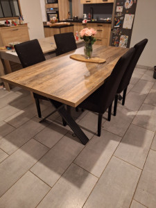 Photo de galerie - Montage table