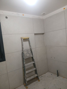 Photo de galerie - Création d'une salle de bain avec son carrelage 